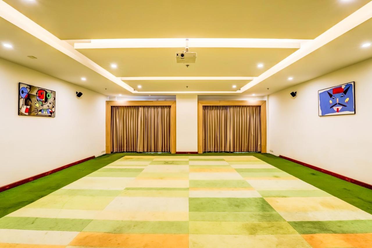 Lemon Tree Hotel Electronics City Kammasandra Dış mekan fotoğraf