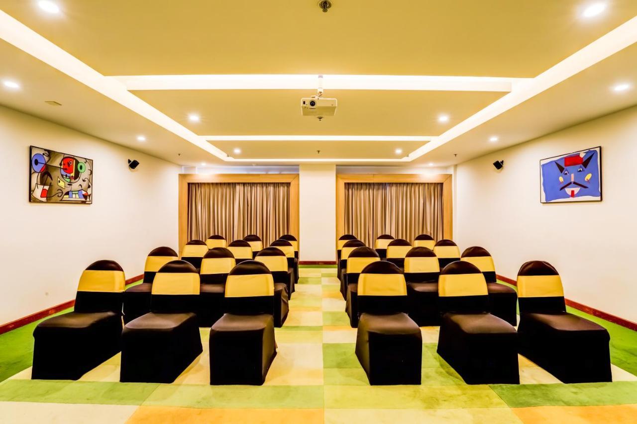 Lemon Tree Hotel Electronics City Kammasandra Dış mekan fotoğraf