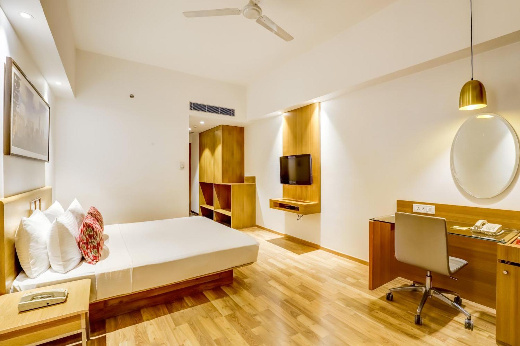Lemon Tree Hotel Electronics City Kammasandra Dış mekan fotoğraf